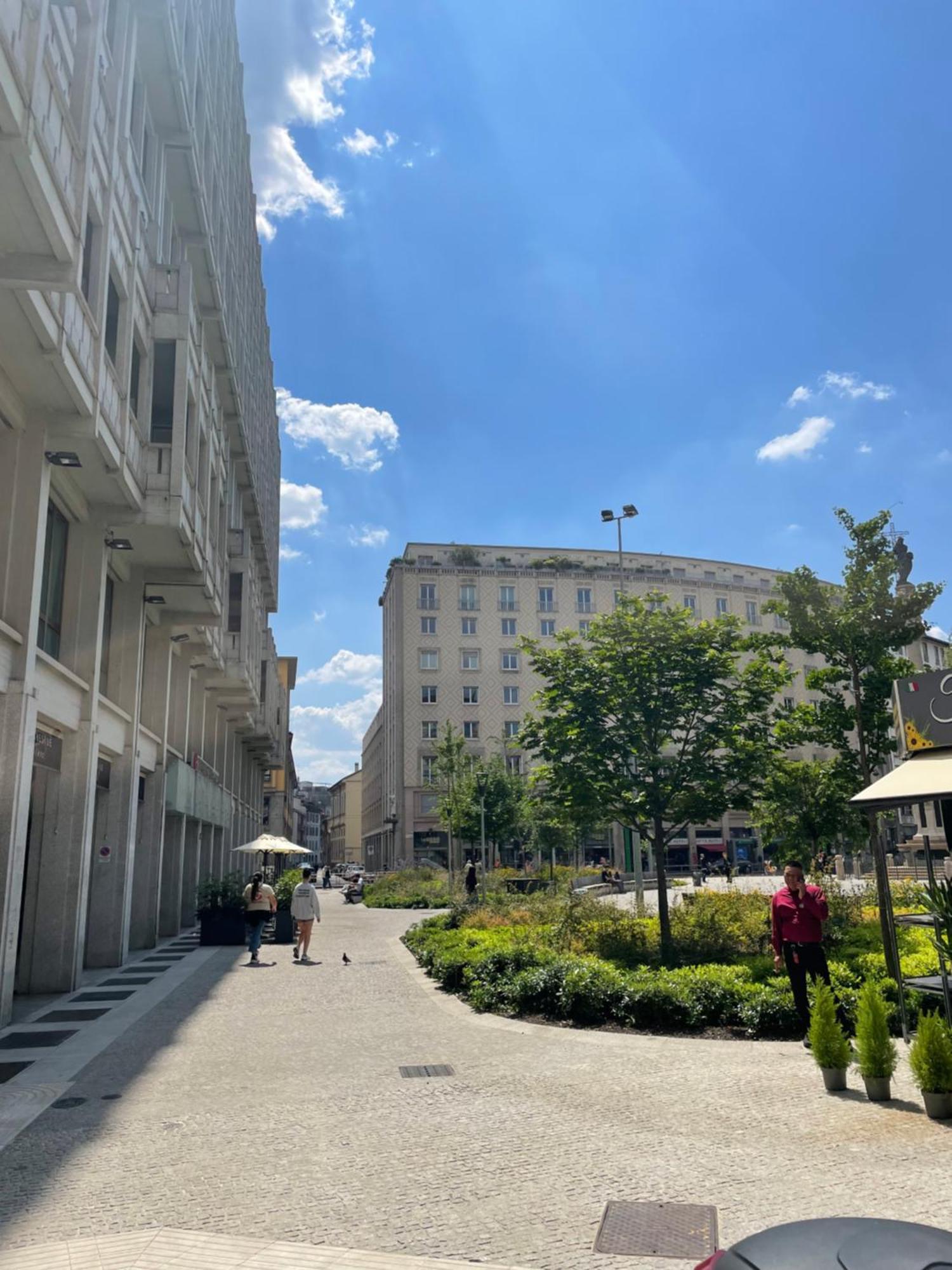 Downtown Apartment Milan Luaran gambar