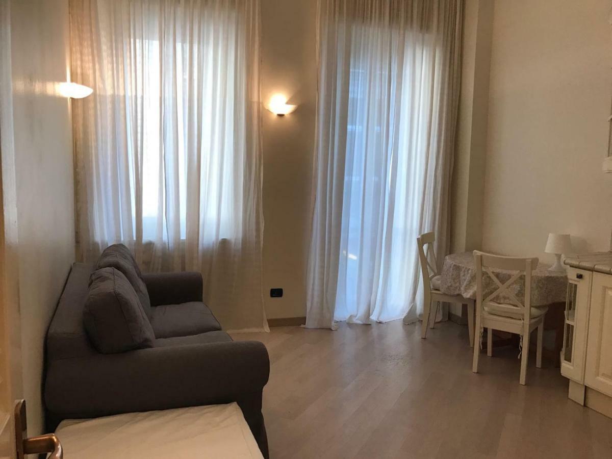 Downtown Apartment Milan Luaran gambar