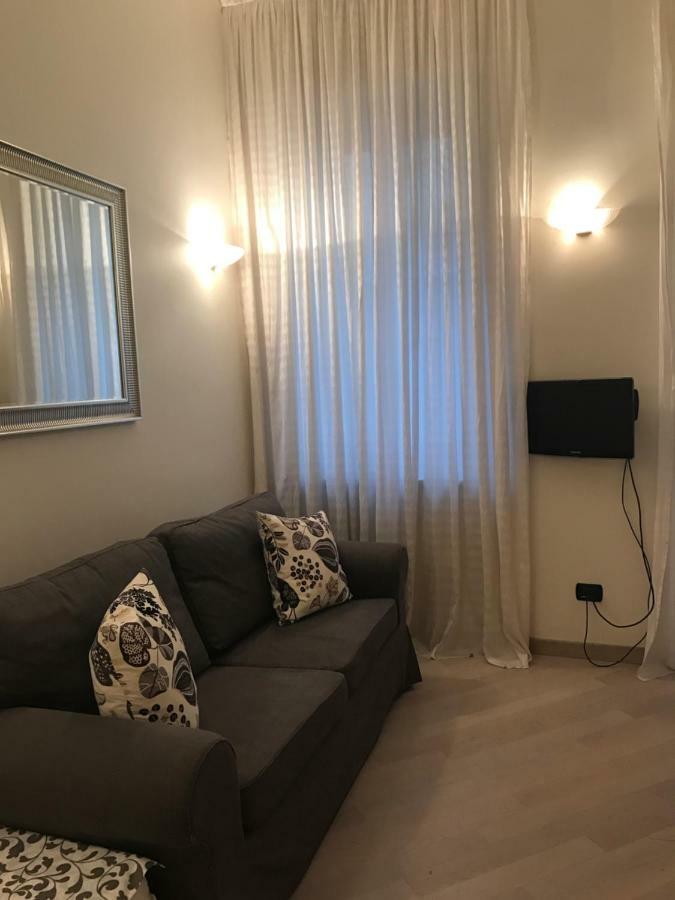 Downtown Apartment Milan Luaran gambar