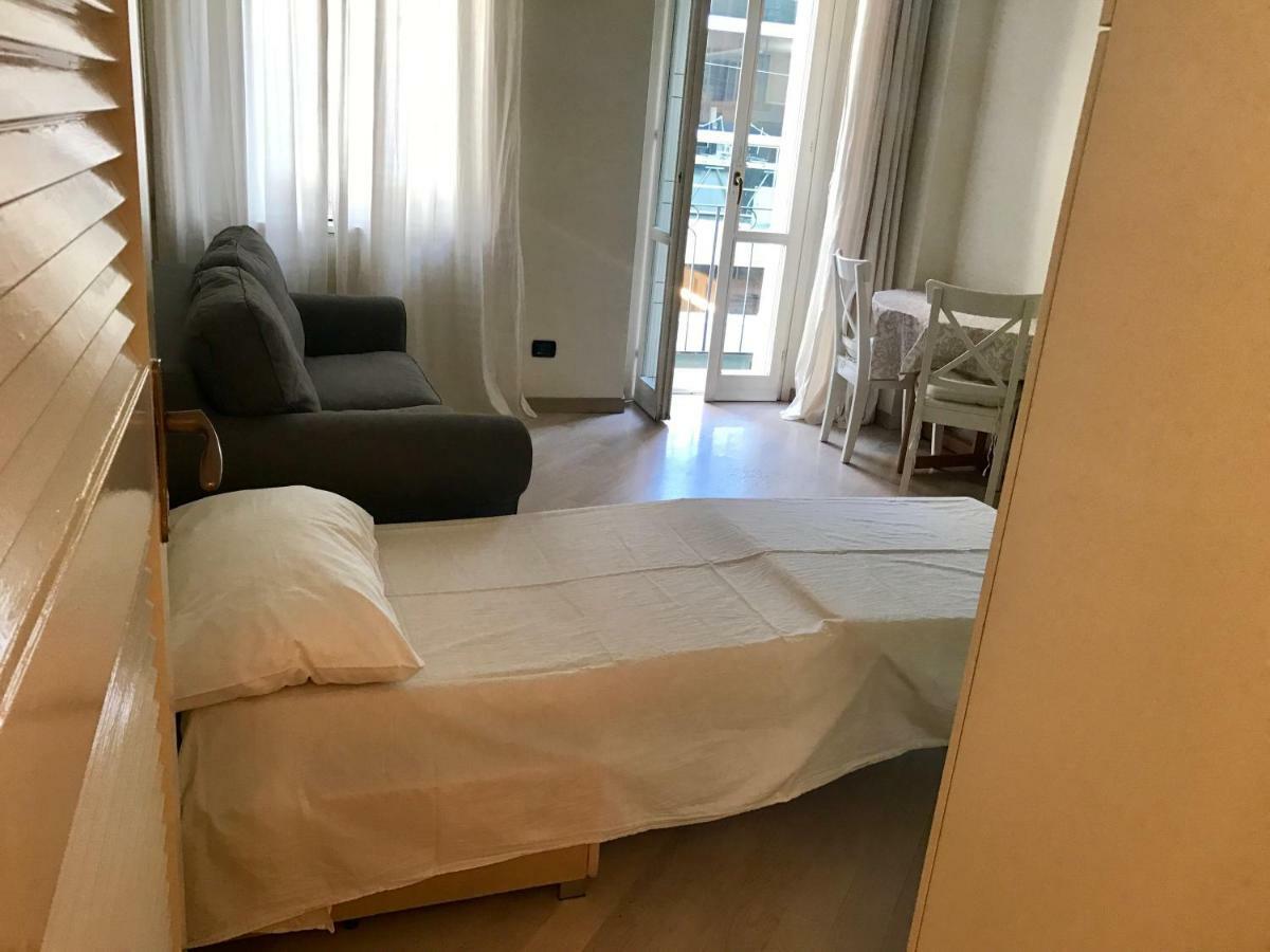 Downtown Apartment Milan Luaran gambar